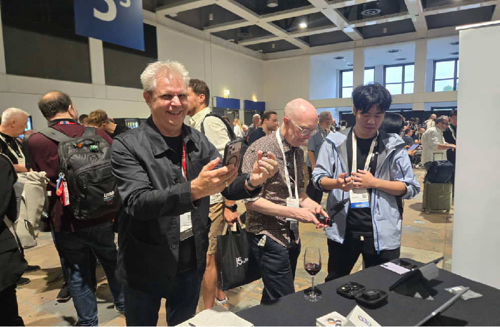 Hands-on with the KiWear Ring Controller